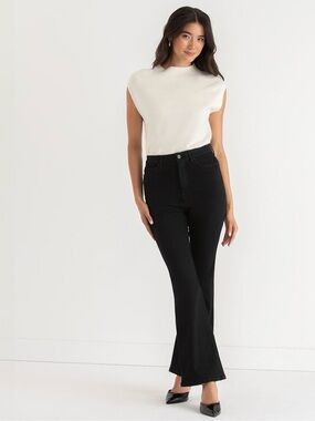 RICKI’S NWOT High-Rise Black Flared Women's Jeans/ size 8